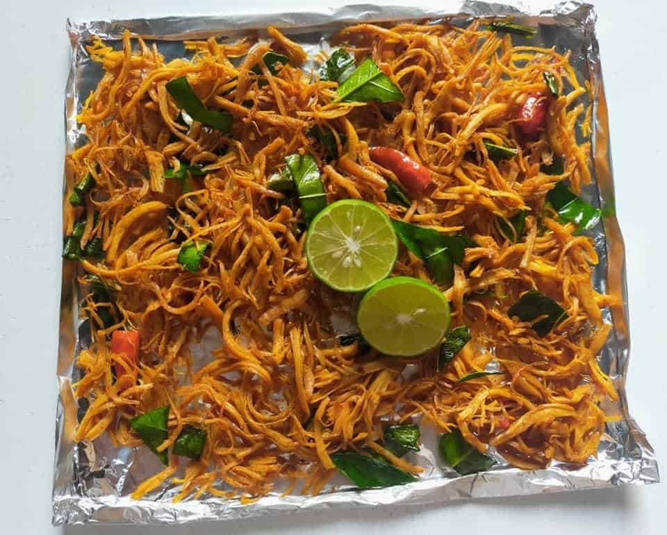 Cách làm khô gà lá chanh bằng lò nướng