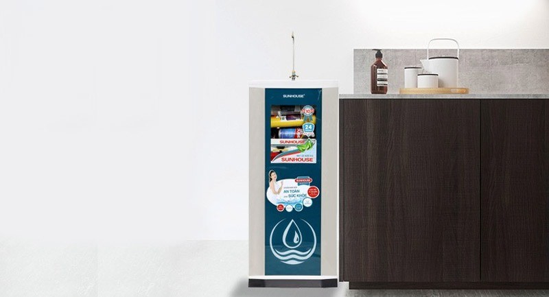 Máy lọc nước Sunhouse với thiết kế vỏ tủ kính cường lực sang trọng