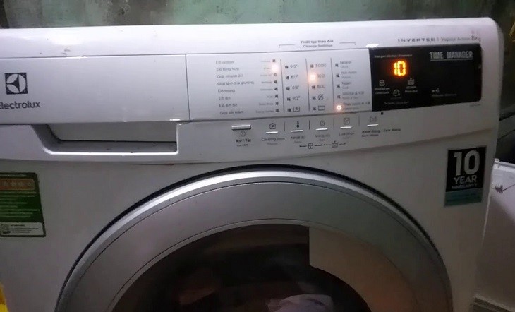 Cách mở khóa máy giặt Electrolux