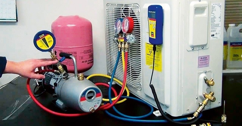 Kiểm tra gas máy lạnh là bước quan trọng khi xử lý lỗi H16