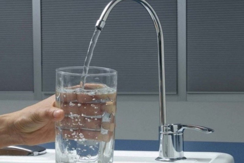 E khí trong máy lọc nước không chỉ gây tiếng ồn mà còn ảnh hưởng đến chất lượng nước
