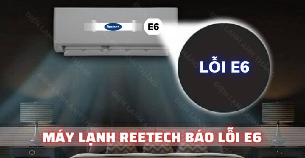 Cảnh kỹ thuật viên đang kiểm tra và vệ sinh dàn lạnh máy điều hòa