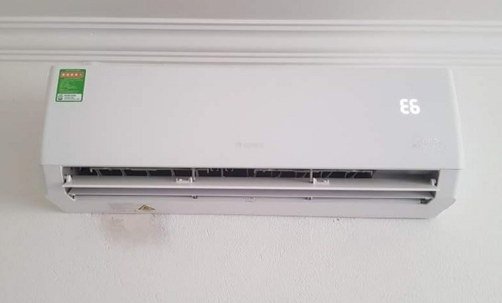 Lỗi E6 trên máy lạnh Gree liên quan đến dây tín hiệu giữa dàn lạnh và dàn nóng thiết bị